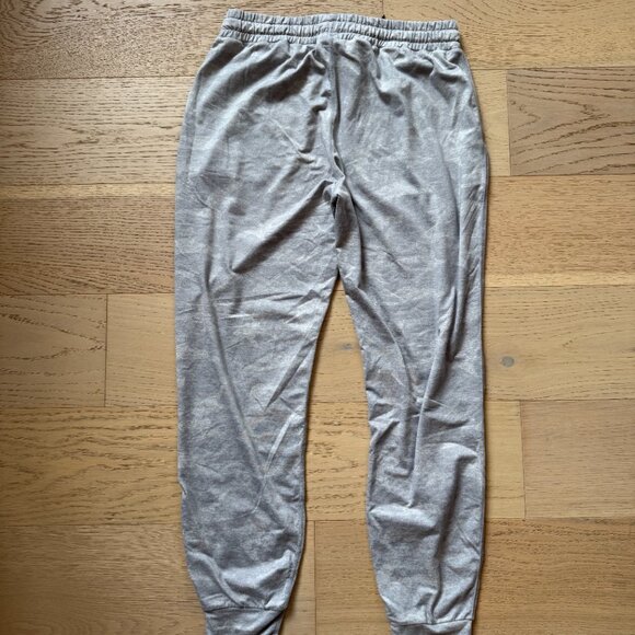 Vuori DreamKnit™ Performance Joggers Small, Light Grey Camo - Picture 4 of 4